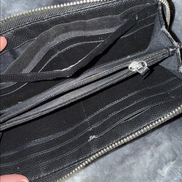 This is a Coach Slim Accordion Zip Wallet in the Bramble Rose F56732 2016/2017 - Picture 4 of 6